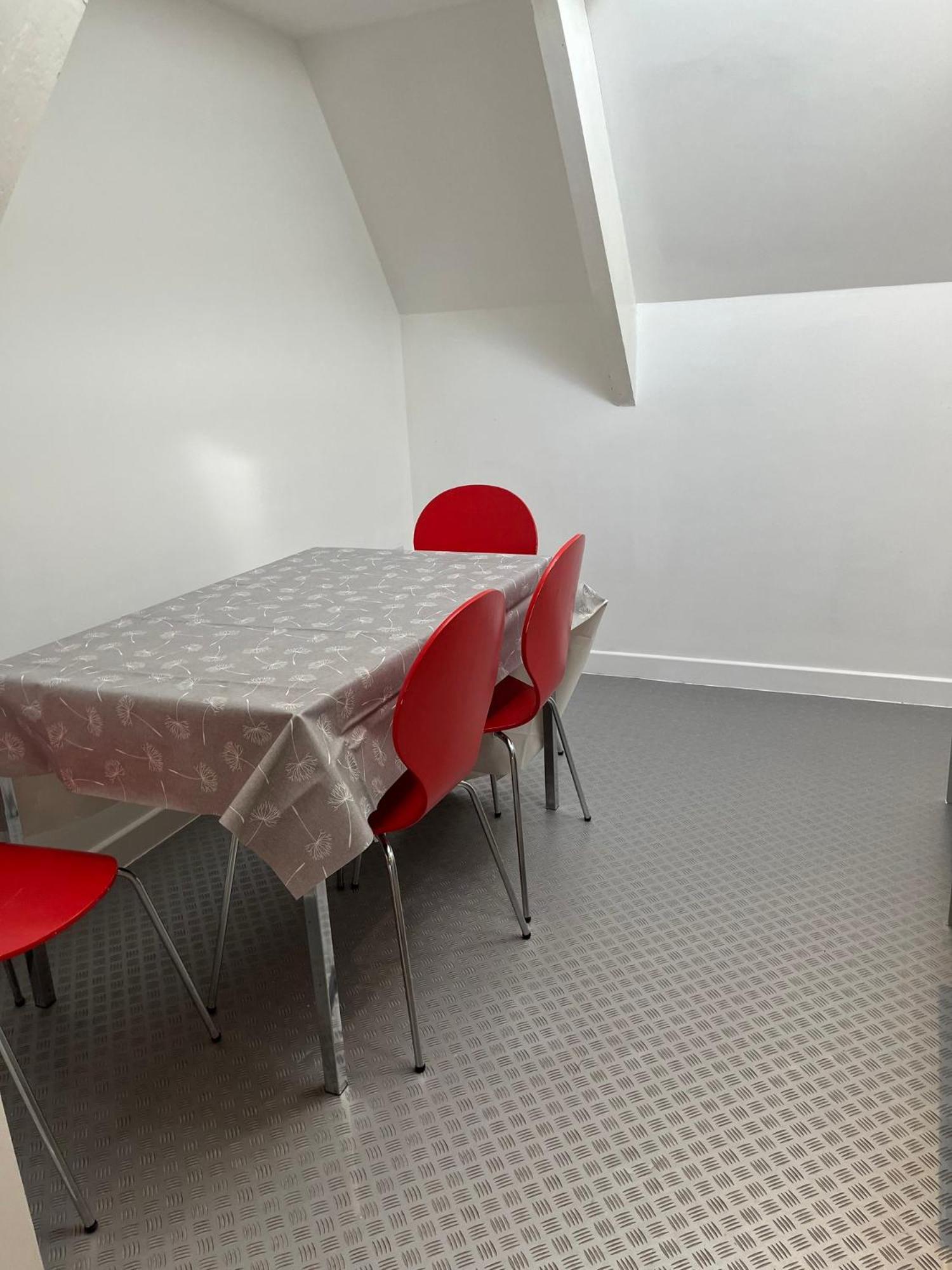 Armyn House Apartments, Your Coastal Escape In 法尔茅斯 外观 照片