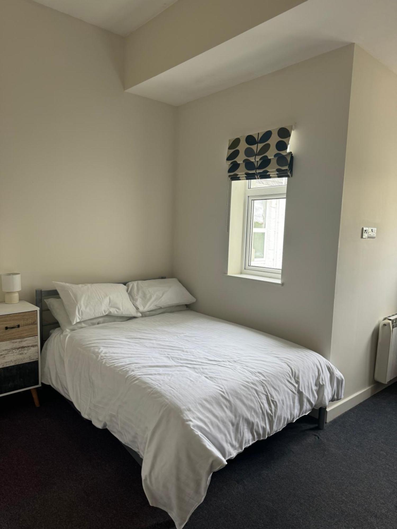 Armyn House Apartments, Your Coastal Escape In 法尔茅斯 外观 照片