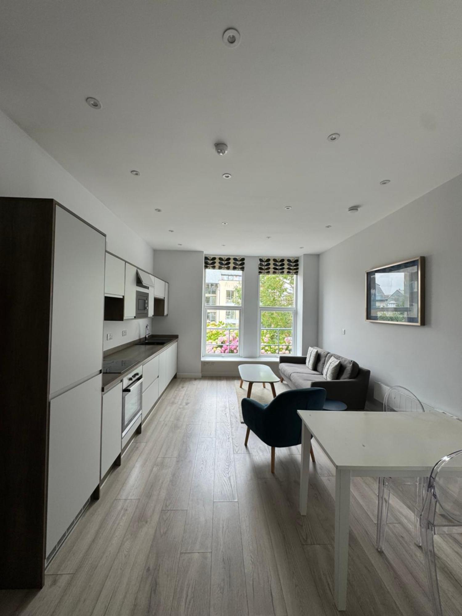 Armyn House Apartments, Your Coastal Escape In 法尔茅斯 外观 照片